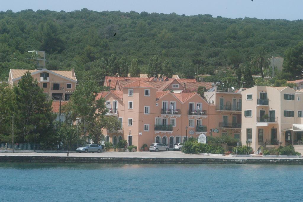 Marina Studios I Argosztóli Kültér fotó